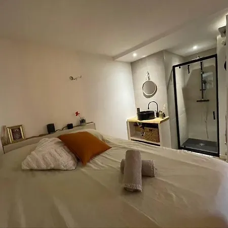 Cosy Avec Jardin Et Jacuzzi Proche De La Appartamento